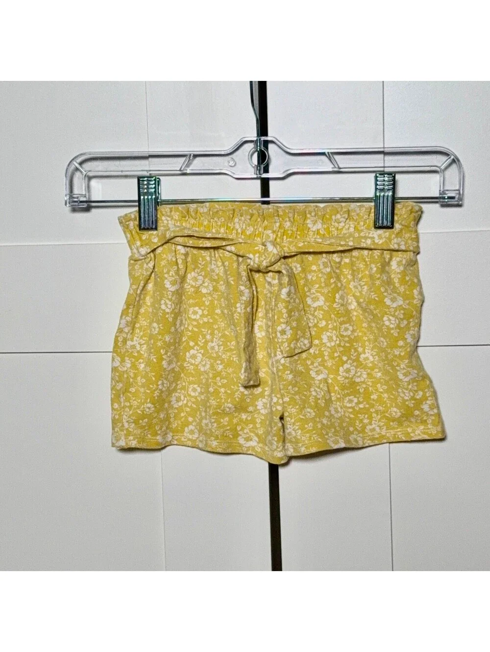 Rare Editions Baby/Toddler Girls Yellow and White Floral Shorts, Size 24 M